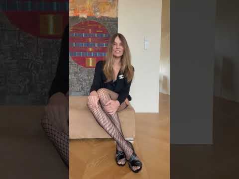 High Heels from Jimmy Choo, Gucci and pullover Gucci, Chillirose Pantyhose