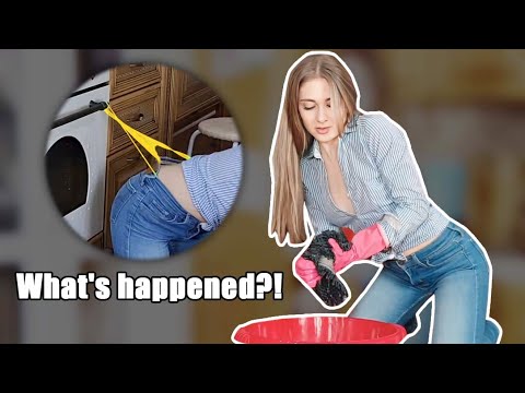 Wedgies were preventing me from cleaning: when a simple task turns into a major disaster!